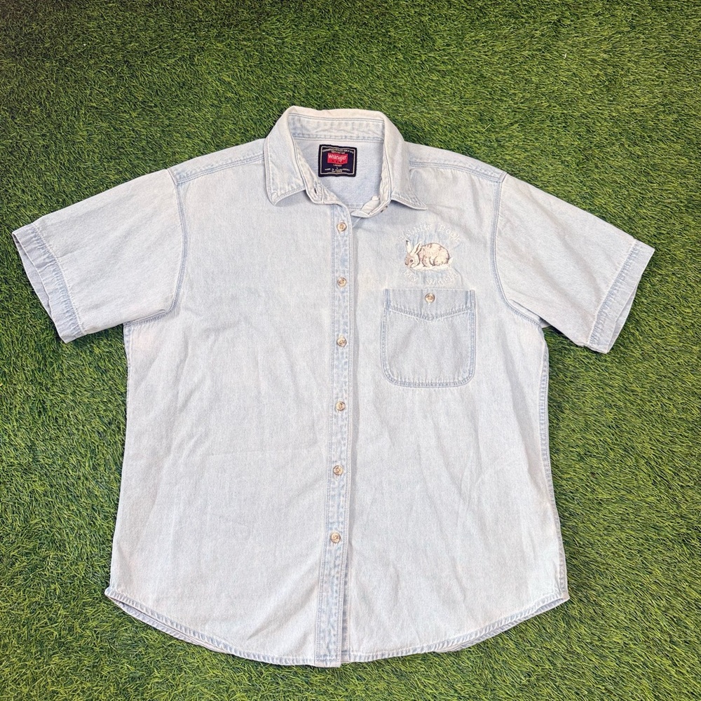 Y2K Wrangler Hero Women’s Light Wash Denim Button Down Shirt Bunny Embroidered